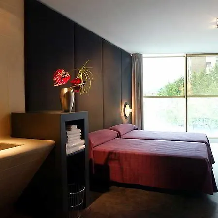 Ciutat 4*